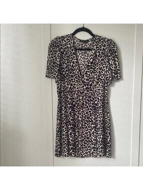 Something Navy Size M Leopard Print Wrap Dress Short Sleeve V-Neck Mini